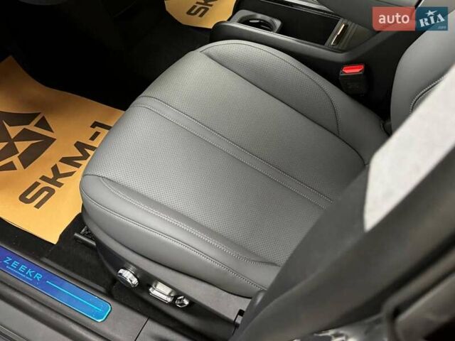 Серый Zeekr X, объемом двигателя 0 л и пробегом 1 тыс. км за 32499 $, фото 13 на Automoto.ua