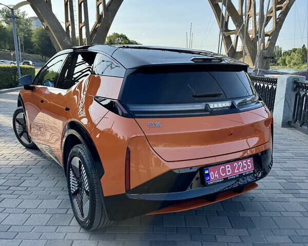 Помаранчевий Zeekr X, об'ємом двигуна 0 л та пробігом 13 тис. км за 28500 $, фото 2 на Automoto.ua