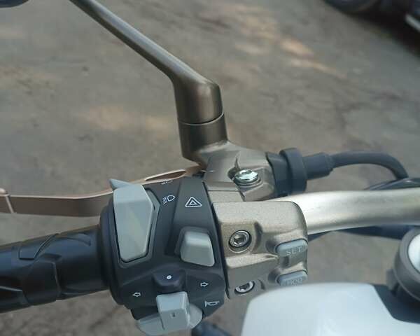 Белый Zontes ZT 310-V, объемом двигателя 0.35 л и пробегом 5 тыс. км за 3100 $, фото 1 на Automoto.ua