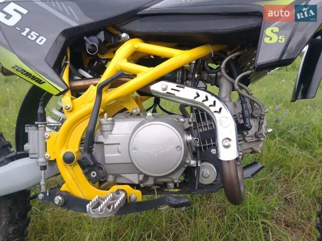 Желтый Zuumav S5-150, объемом двигателя 0.15 л и пробегом 225 тыс. км за 1300 $, фото 4 на Automoto.ua