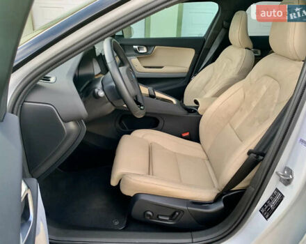 Белый Polestar 2, объемом двигателя 0 л и пробегом 29 тыс. км за 33500 $, фото 53 на Automoto.ua