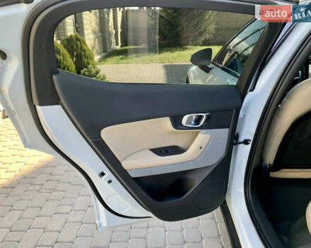 Белый Polestar 2, объемом двигателя 0 л и пробегом 29 тыс. км за 33500 $, фото 106 на Automoto.ua