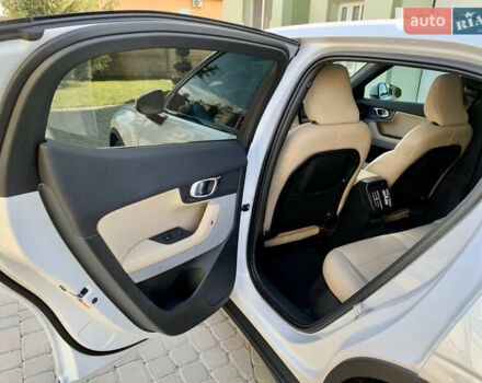 Белый Polestar 2, объемом двигателя 0 л и пробегом 29 тыс. км за 33500 $, фото 109 на Automoto.ua