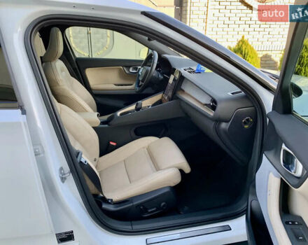 Белый Polestar 2, объемом двигателя 0 л и пробегом 29 тыс. км за 33500 $, фото 95 на Automoto.ua