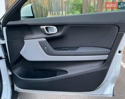 Белый Polestar 2, объемом двигателя 0 л и пробегом 18 тыс. км за 23900 $, фото 57 на Automoto.ua