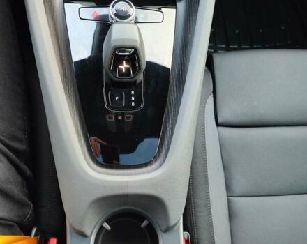 Белый Polestar 2, объемом двигателя 0 л и пробегом 78 тыс. км за 23500 $, фото 25 на Automoto.ua