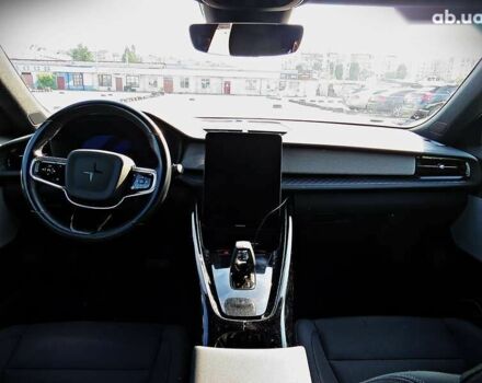 Белый Polestar 2, объемом двигателя 0 л и пробегом 160 тыс. км за 19900 $, фото 9 на Automoto.ua