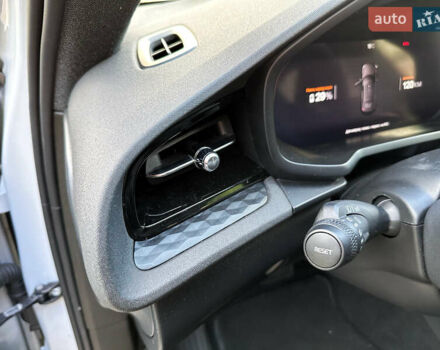 Білий Polestar 2, об'ємом двигуна 0 л та пробігом 42 тис. км за 21555 $, фото 61 на Automoto.ua