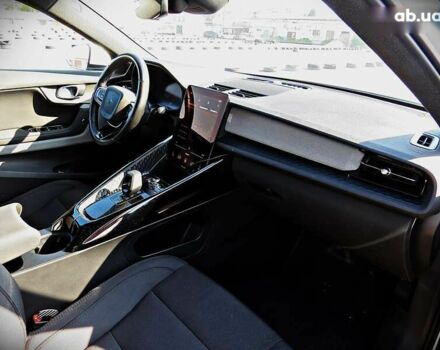 Белый Polestar 2, объемом двигателя 0 л и пробегом 160 тыс. км за 19900 $, фото 10 на Automoto.ua