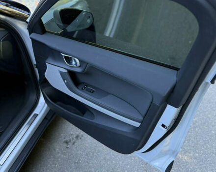 Білий Polestar 2, об'ємом двигуна 0 л та пробігом 32 тис. км за 22900 $, фото 38 на Automoto.ua