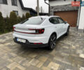 Белый Polestar 2, объемом двигателя 0 л и пробегом 103 тыс. км за 24000 $, фото 2 на Automoto.ua