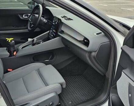 Белый Polestar 2, объемом двигателя 0 л и пробегом 94 тыс. км за 20000 $, фото 7 на Automoto.ua