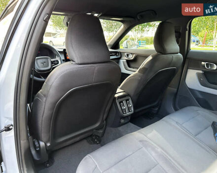 Білий Polestar 2, об'ємом двигуна 0 л та пробігом 42 тис. км за 21555 $, фото 69 на Automoto.ua