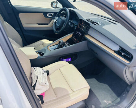 Белый Polestar 2, объемом двигателя 0 л и пробегом 50 тыс. км за 26000 $, фото 2 на Automoto.ua