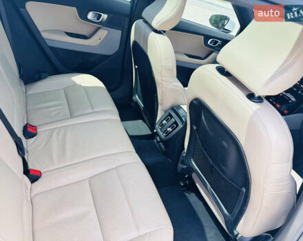 Белый Polestar 2, объемом двигателя 0 л и пробегом 50 тыс. км за 26000 $, фото 3 на Automoto.ua