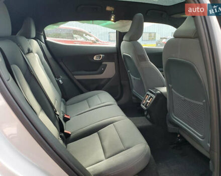 Білий Polestar 2, об'ємом двигуна 0 л та пробігом 120 тис. км за 16500 $, фото 9 на Automoto.ua