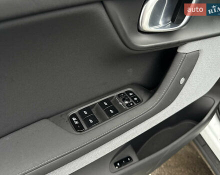 Белый Polestar 2, объемом двигателя 0 л и пробегом 40 тыс. км за 21850 $, фото 15 на Automoto.ua