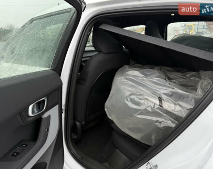 Белый Polestar 2, объемом двигателя 0 л и пробегом 40 тыс. км за 21850 $, фото 16 на Automoto.ua