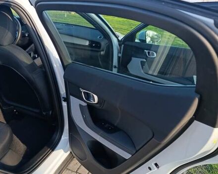 Білий Polestar 2, об'ємом двигуна 0 л та пробігом 53 тис. км за 22500 $, фото 22 на Automoto.ua