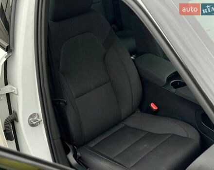 Білий Polestar 2, об'ємом двигуна 0 л та пробігом 129 тис. км за 18000 $, фото 12 на Automoto.ua