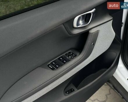 Белый Polestar 2, объемом двигателя 0 л и пробегом 51 тыс. км за 19900 $, фото 13 на Automoto.ua