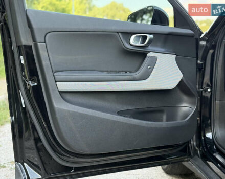 Черный Polestar 2, объемом двигателя 0 л и пробегом 81 тыс. км за 21000 $, фото 15 на Automoto.ua