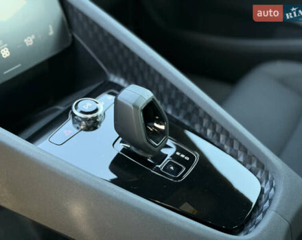 Черный Polestar 2, объемом двигателя 0 л и пробегом 81 тыс. км за 21000 $, фото 28 на Automoto.ua