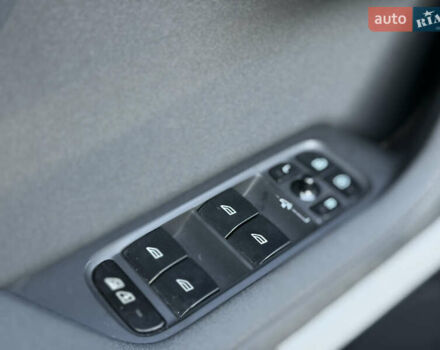 Черный Polestar 2, объемом двигателя 0 л и пробегом 81 тыс. км за 21999 $, фото 17 на Automoto.ua