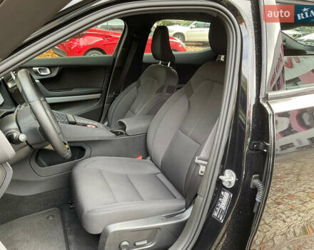 Чорний Polestar 2, об'ємом двигуна 0 л та пробігом 31 тис. км за 32999 $, фото 6 на Automoto.ua