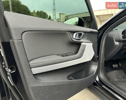 Черный Polestar 2, объемом двигателя 0 л и пробегом 75 тыс. км за 22700 $, фото 32 на Automoto.ua