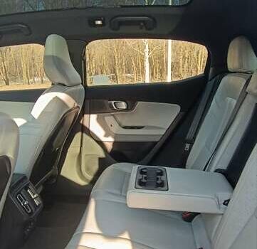 Серый Polestar 2, объемом двигателя 0 л и пробегом 27 тыс. км за 25500 $, фото 32 на Automoto.ua