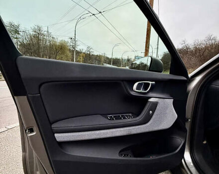 Серый Polestar 2, объемом двигателя 0 л и пробегом 198 тыс. км за 22500 $, фото 38 на Automoto.ua