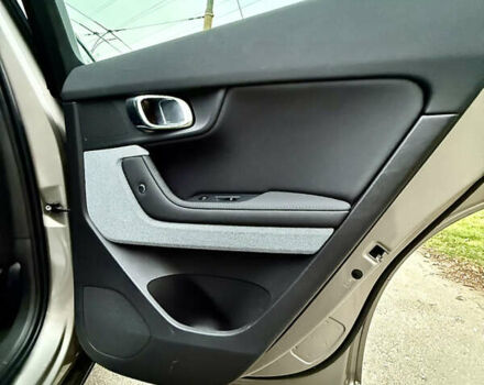 Серый Polestar 2, объемом двигателя 0 л и пробегом 198 тыс. км за 22500 $, фото 48 на Automoto.ua