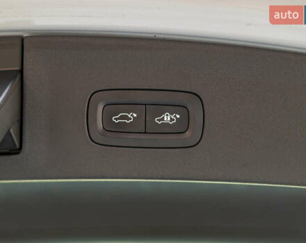 Серый Polestar 2, объемом двигателя 0 л и пробегом 159 тыс. км за 19500 $, фото 38 на Automoto.ua