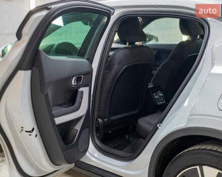 Серый Polestar 2, объемом двигателя 0 л и пробегом 159 тыс. км за 19500 $, фото 34 на Automoto.ua