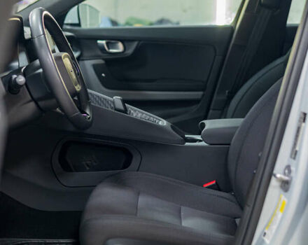 Серый Polestar 2, объемом двигателя 0 л и пробегом 159 тыс. км за 19500 $, фото 26 на Automoto.ua