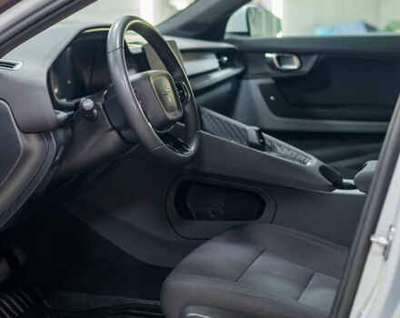 Серый Polestar 2, объемом двигателя 0 л и пробегом 159 тыс. км за 19500 $, фото 23 на Automoto.ua