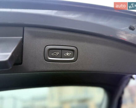 Серый Polestar 2, объемом двигателя 0 л и пробегом 56 тыс. км за 22500 $, фото 28 на Automoto.ua