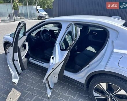 Серый Polestar 2, объемом двигателя 0 л и пробегом 75 тыс. км за 21590 $, фото 32 на Automoto.ua