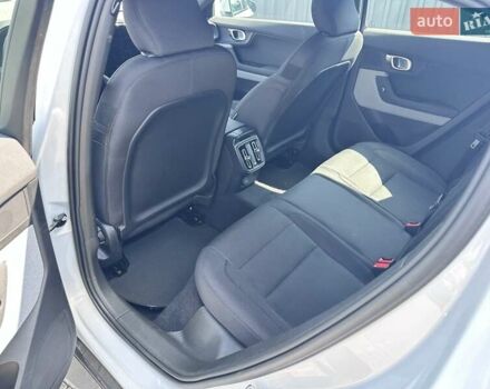 Серый Polestar 2, объемом двигателя 0 л и пробегом 75 тыс. км за 21590 $, фото 9 на Automoto.ua