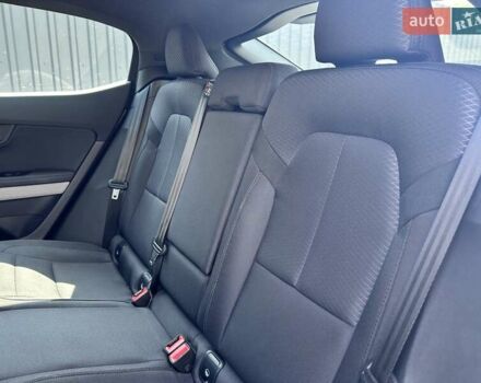 Серый Polestar 2, объемом двигателя 0 л и пробегом 75 тыс. км за 21590 $, фото 25 на Automoto.ua