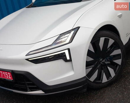 Белый Polestar 4, объемом двигателя 0 л и пробегом 1 тыс. км за 39900 $, фото 2 на Automoto.ua