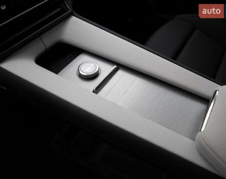 Белый Polestar 4, объемом двигателя 0 л и пробегом 1 тыс. км за 39900 $, фото 21 на Automoto.ua