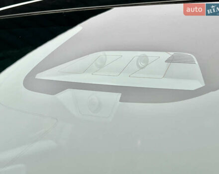 Белый Polestar 4, объемом двигателя 0 л и пробегом 1 тыс. км за 32600 $, фото 4 на Automoto.ua