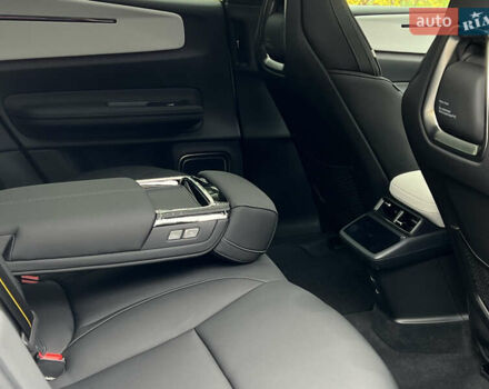 Белый Polestar 4, объемом двигателя 0 л и пробегом 1 тыс. км за 33500 $, фото 24 на Automoto.ua