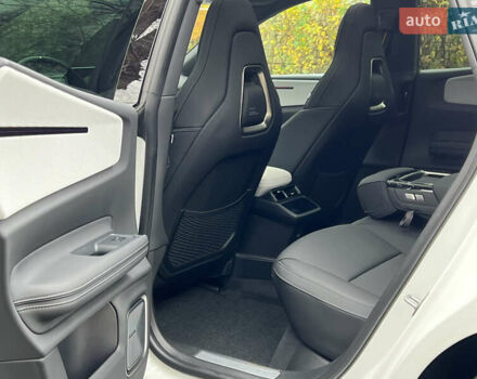 Белый Polestar 4, объемом двигателя 0 л и пробегом 1 тыс. км за 33500 $, фото 17 на Automoto.ua