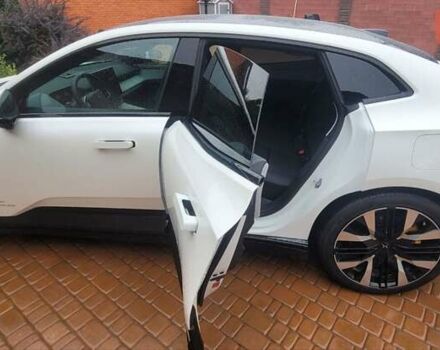 Белый Polestar 4, объемом двигателя 0 л и пробегом 17 тыс. км за 36000 $, фото 11 на Automoto.ua