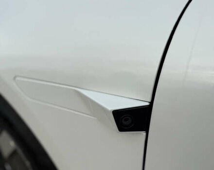 Білий Polestar 4, об'ємом двигуна 0 л та пробігом 1 тис. км за 33499 $, фото 3 на Automoto.ua