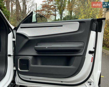 Белый Polestar 4, объемом двигателя 0 л и пробегом 1 тыс. км за 33500 $, фото 30 на Automoto.ua