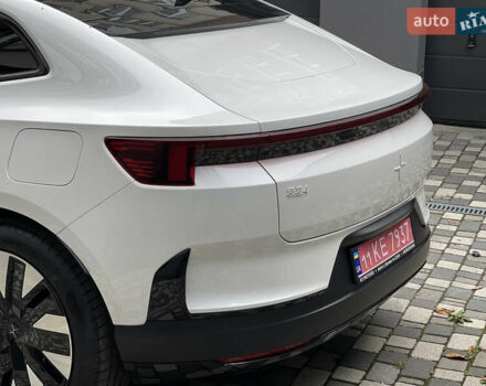 Белый Polestar 4, объемом двигателя 0 л и пробегом 16 тыс. км за 33500 $, фото 4 на Automoto.ua